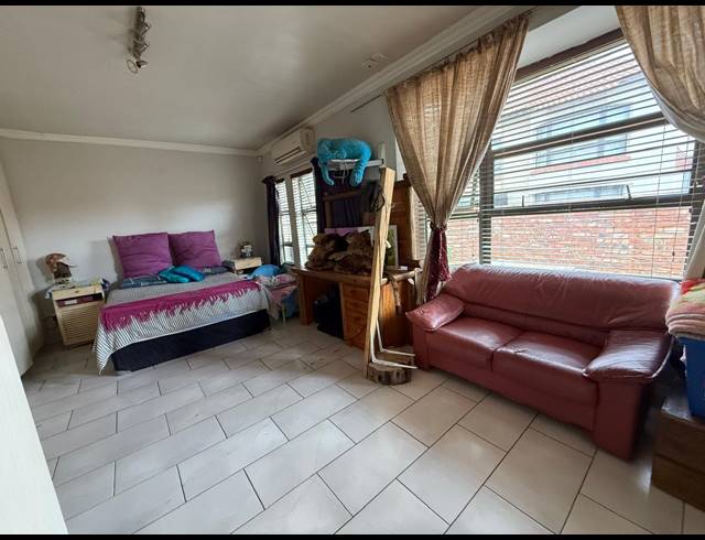 2 BEDROOM HOUSE FOR SALE IN WATERVAL EAST